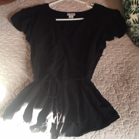 J by J. Crew Flutter Sleeve top - Picture 3 of 6